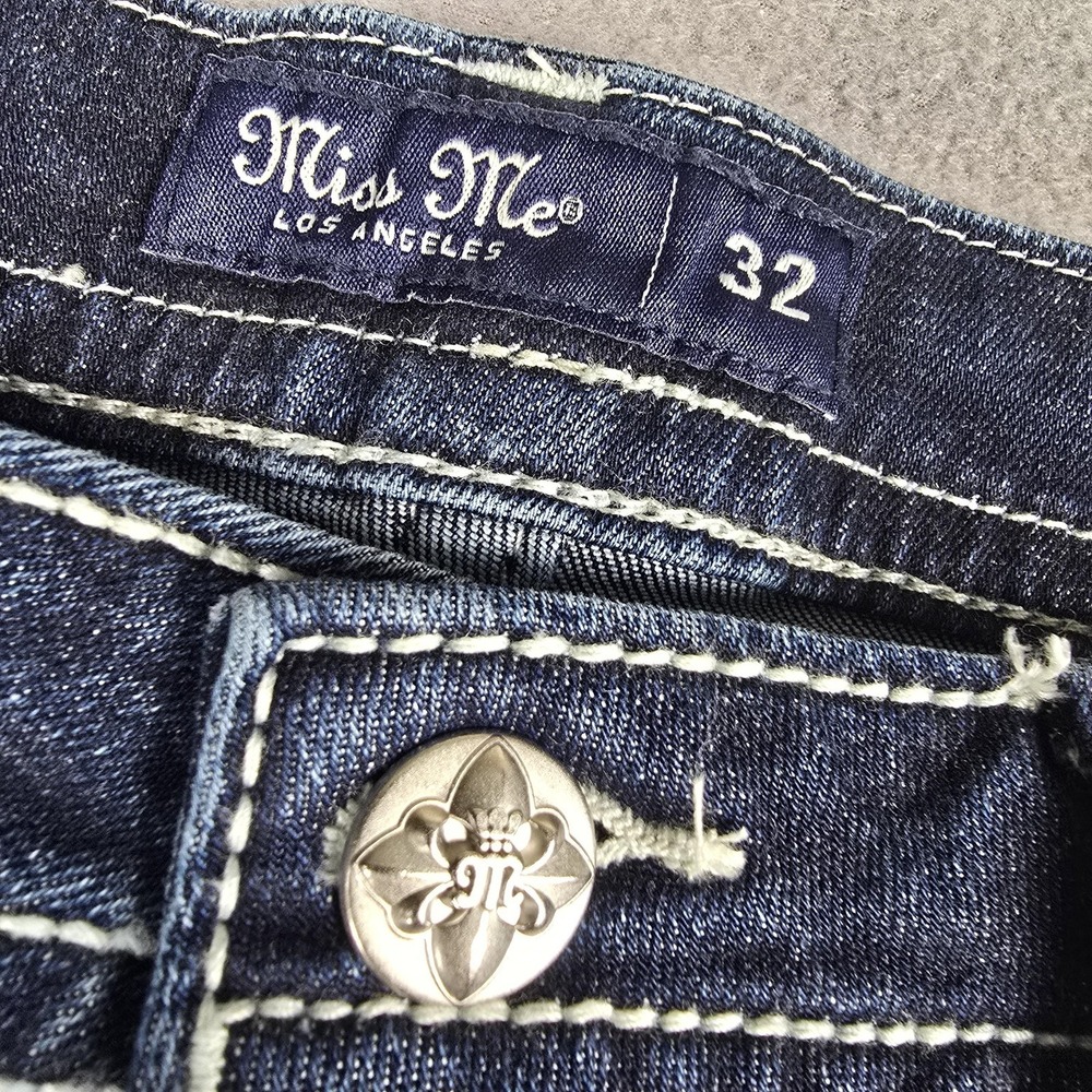 Miss Me Jeans Womens 32x32 Dark Wash Mid Rise Bootcut Embroidered Western NWT - Picture 4 of 15